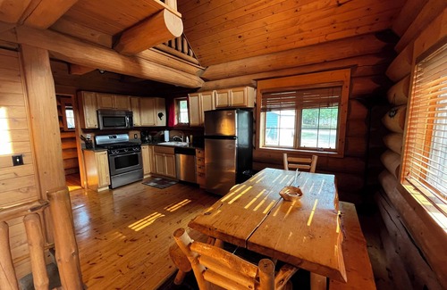 Isle Cabin | Beautiful Black Bear Log Cabin ON Mille Lacs Lake