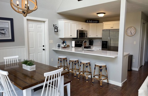 Spirit Lake Cabin | Beautiful Bridges Bay Cabin 103