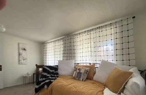 Central - Terry House | Beautiful Bungalow near Downtown