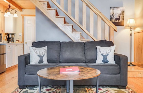 Trout Lake Cabin | Beautiful Cabin With Partial Views of Mt. Adams