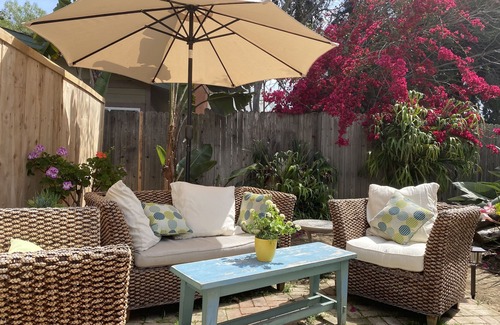Middletown House | Beautiful Canyon Cottage on a huge private lot