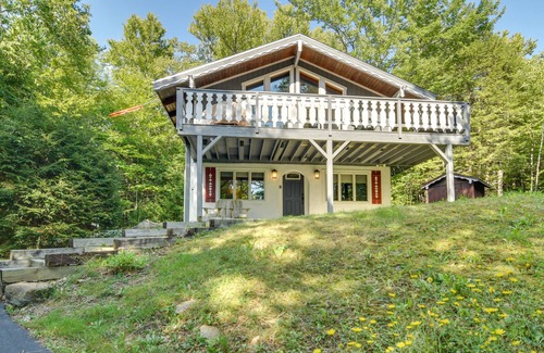 Jackson Cabin | Beautiful Chalet ~ 5 Miles to Attitash Mountain