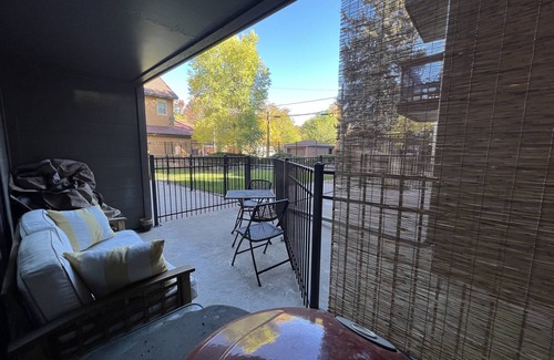 Cherry Creek Apartment | Beautiful Cherry Creek Condo right in the heart of town and restaurants
