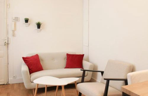 Saint-Vincent-de-Paul Apartment | Beautiful cocoon of love - near park