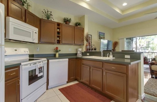 Port Saint Lucie Condo | Beautiful Condo with a Tree House Feel