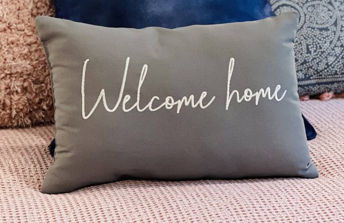 Caton Cottage | Beautiful Couple's retreat with incredible views!