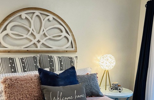 Caton Cottage | Beautiful Couple's retreat with incredible views!