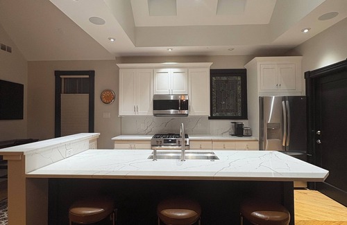 Detroit House | Beautiful, cozy cottage. Great location. Close to sport venues and restaurants!