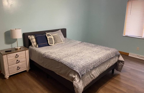 Ashland House | Beautiful cozy Townhome Duplex house - Near UK Kings Daughter Hospital