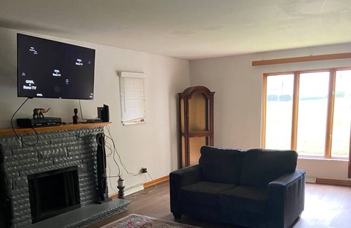 Ashland House | Beautiful cozy Townhome Duplex house - Near UK Kings Daughter Hospital