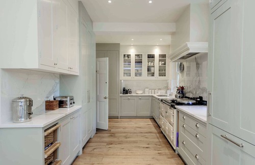 West Hill House | Beautiful Family Home w/Garden & Pool - Wimbledon