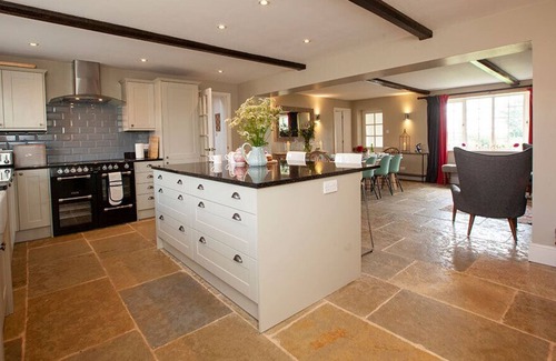 York House | Beautiful Family Farmhouse set in unspoilt countryside Vale of York