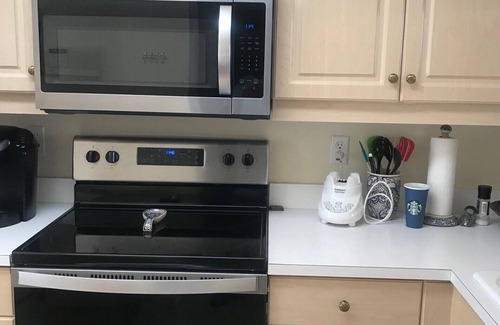 Naples Condo | Beautiful first floor condo with lake view!