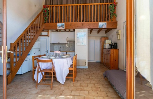 Meschers-sur-Gironde House | Beautiful villa for 5 guests with WIFI, TV, terrace and pets allowed