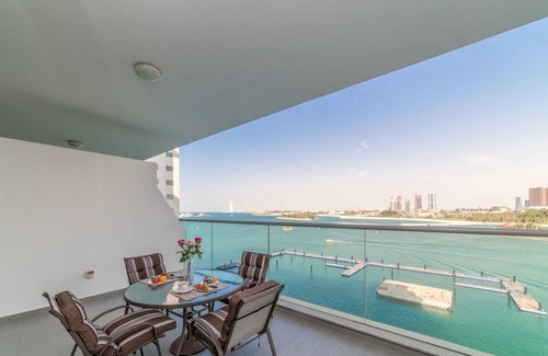 Palm Jumeirah Apartment | beautiful *full sea view *in palm with private beach access