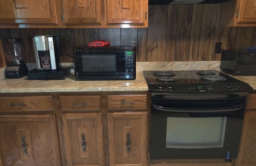 Lake Ariel House | Beautiful Fun Getaway House with lots of amenities