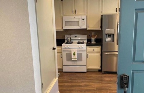 Port Hueneme Condo | Beautiful gated beach side condo 5 min walk to sand
