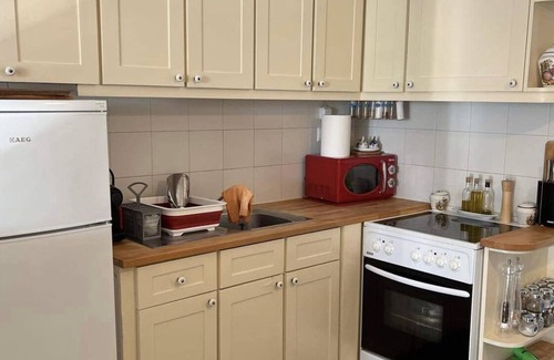 Saronida Apartment | Beautiful Garden With Gazebo Walking Distance To the Sea