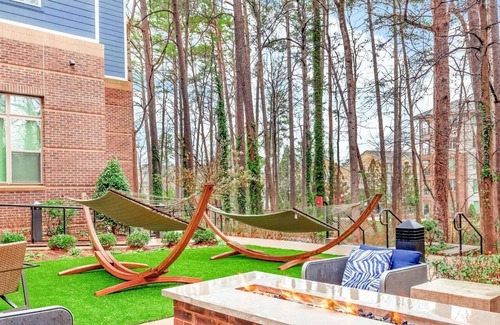 Durham Apartment | Beautiful Gated Community - Walking Distance to Duke University