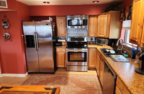 Apache Junction House | Beautiful Gated Retreat with Breathtaking Views of the Superstition Mountains