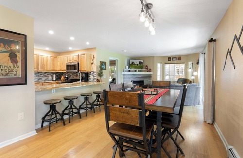 Edwards Condo | Beautiful Ground-level Condo, Hot tub, Pool Minutes to Arrowhead Ski Resort