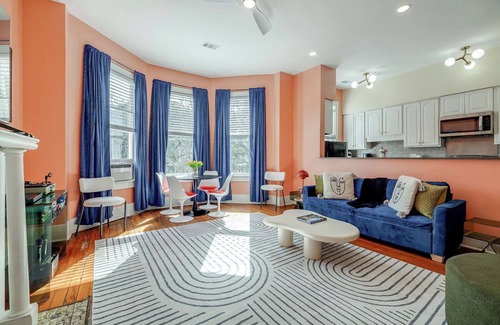 Historic Downtown Savannah House | Beautiful Historic Home close to Downton/Forsyth park/Restaurants/Riverwalk