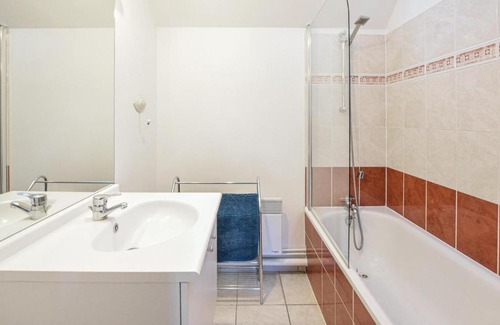 Port-en-Bessin-Huppain House | Beautiful home in Port-en-Bessin with 4 Bedrooms and WiFi