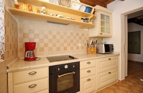 Draga Bascanska House | Beautiful holiday house with private pool/KATARININI DVORI