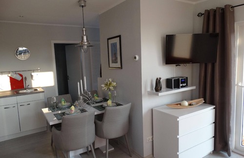 Onderdijk House | Beautiful holiday home in Wervershoof with garden, barbecue and terrace