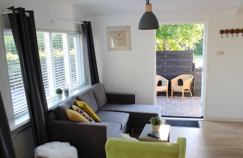 Warmenhuizen House | Beautiful holiday home with unobstructed view located on the Westriesedijk