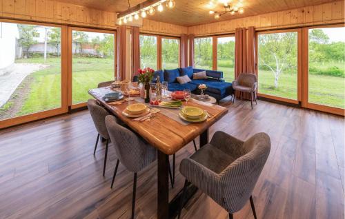 Perusic House | Beautiful Home In Bukovac Perusicki