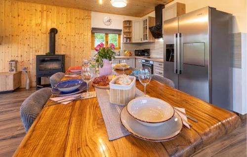 Perusic House | Beautiful Home In Bukovac Perusicki