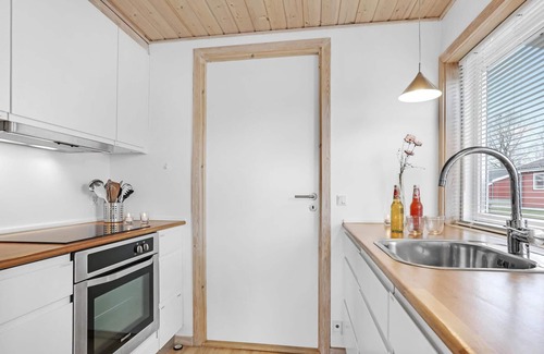 Gudhjem House | Beautiful home in Gudhjem with WiFi
