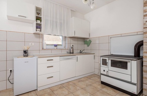 Gospic House | Beautiful home in Debelo Brdo I