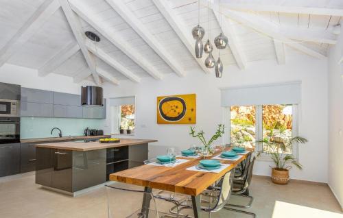 Jadranovo House | Beautiful Home In Jadranovo