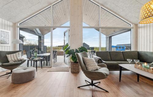 Hasmark Strand House | Beautiful Home In Otterup With Sauna