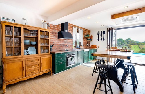 Pisarovina House | Beautiful home in Pisarovina with Wi-Fi