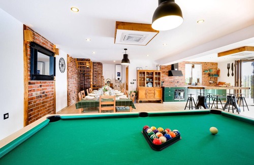 Pisarovina House | Beautiful home in Pisarovina with Wi-Fi