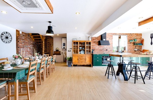 Pisarovina House | Beautiful home in Pisarovina with Wi-Fi