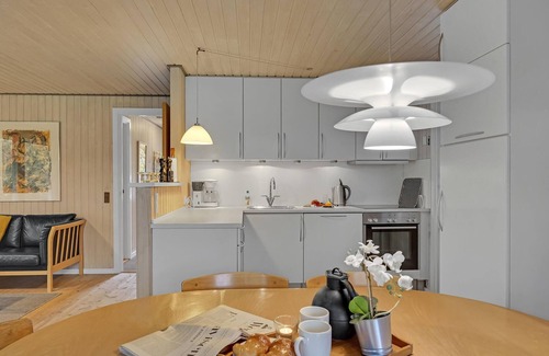 Spodsbjerg House | Beautiful home in Rudkøbing with WiFi