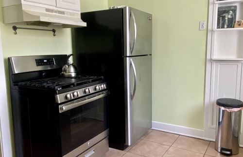 Hollywood House | Beautiful Home in the Heart of Hollywood near Walk of Fame