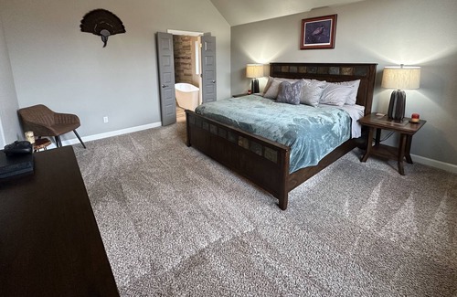 Wheatland House | Beautiful home in Southwest OKC