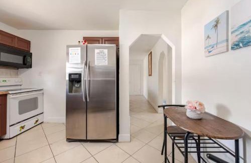 Westgate House | Beautiful home in West Palm 5 min to Airport