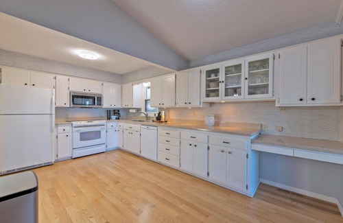 Grand Rapids House | Beautiful home on Lake Pokegama!