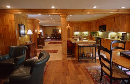Robbinsville House | BEAUTIFUL HOME RELAX, REST, EXPERIENCE THE MOUNTAINS! HIKING, BOATING & RAFTING