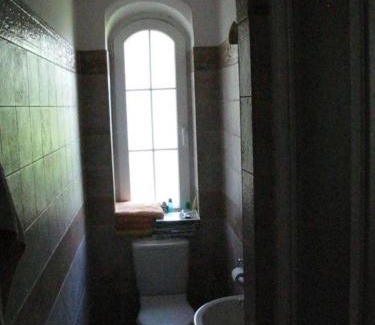 Dolni Pocernice House | Beautiful house in Prague with parking