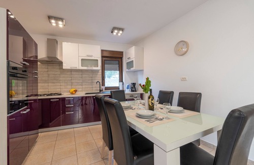 Galizana Villa | Beautiful HOUSE NICOLE, swimming pool, fenced yard, BBQ, perfect for families