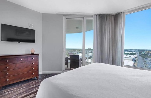 Fort Walton Beach - Destin Apartment | Beautiful Junior near the beach Palms Resort in Destin