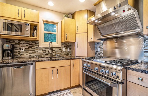 Mayfield House | Beautiful Lake House -11 miles from Traverse City on Spider Lake - Pets welcome!