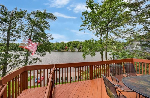 Lake Harmony Apartment | beautiful lakefront lodge